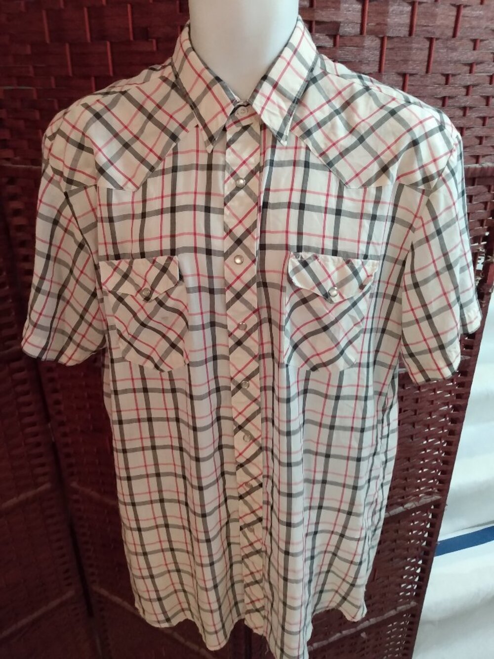 Vintage Mens Wrangler Western Shirt XLT Short Sleeve Pearl Snaps Plaid